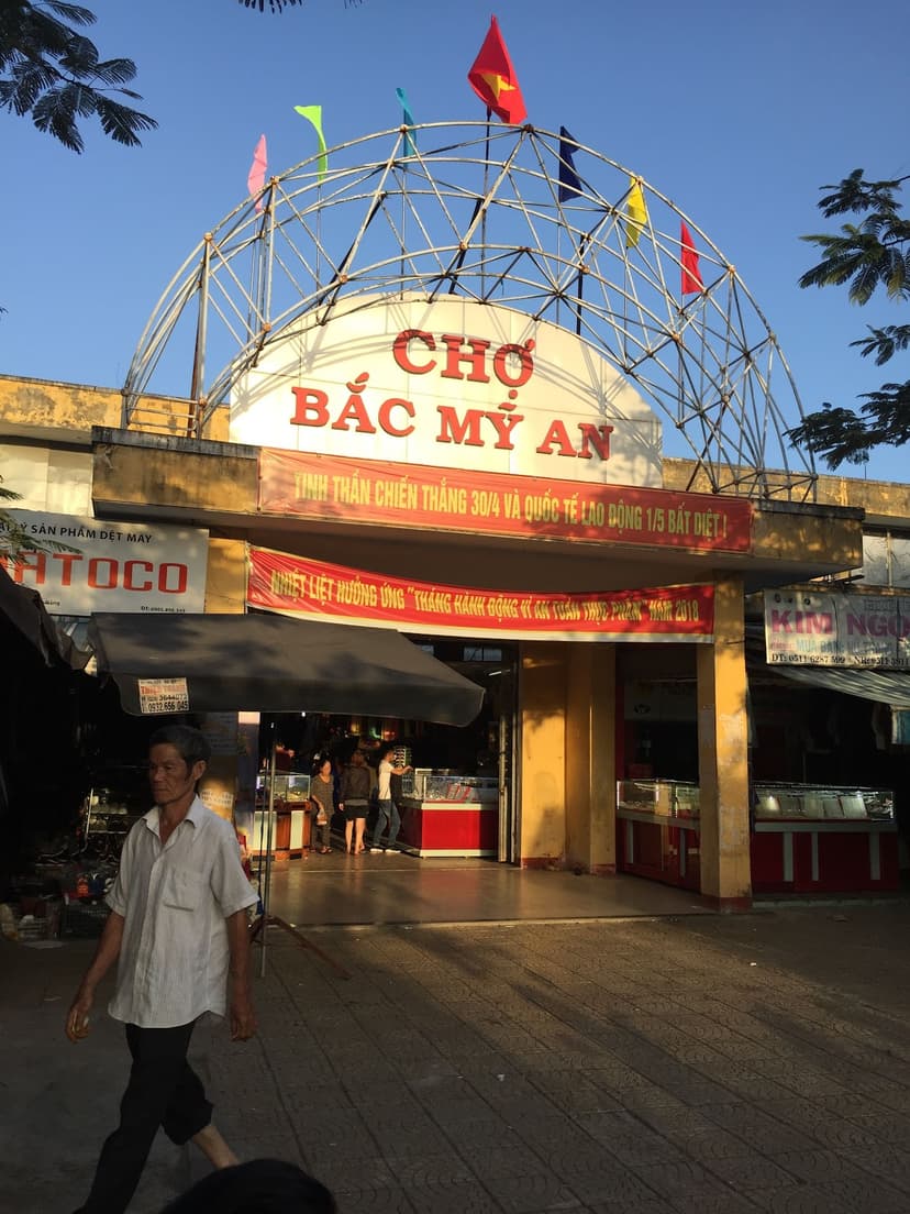 Bac My An Market