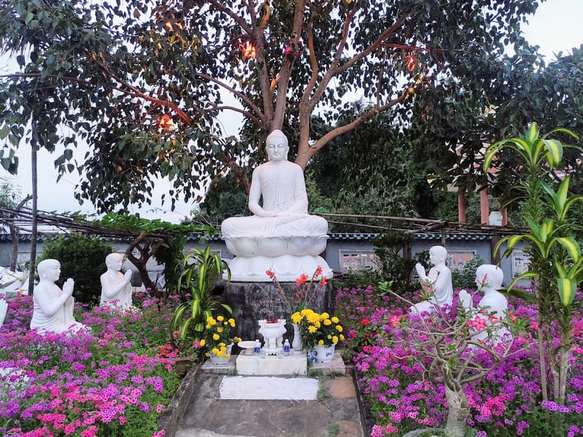 Perform Mountain pagoda
