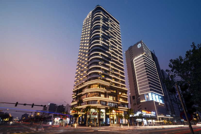 Hilton Garden Inn Da Nang — beachfront hotel