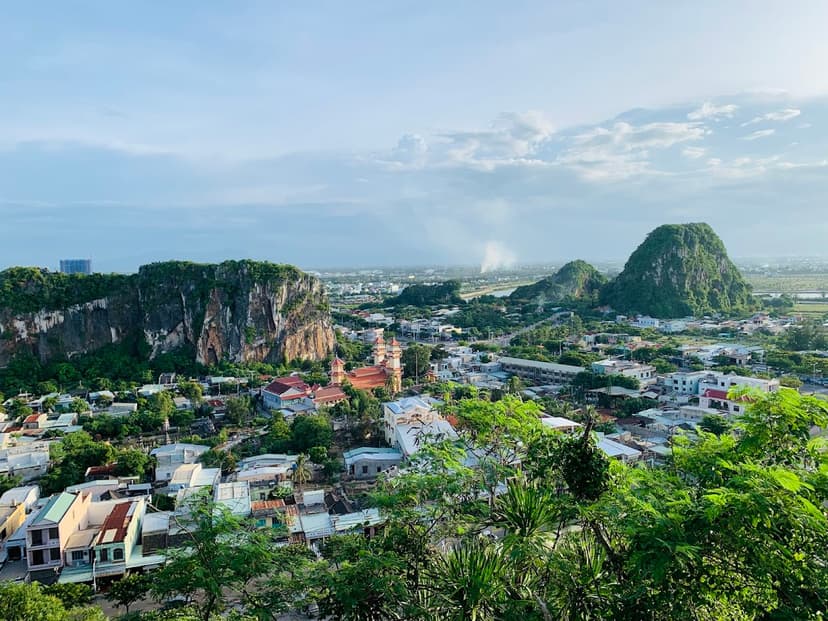 Hoa Nghiem Cave (Marble Mountains)