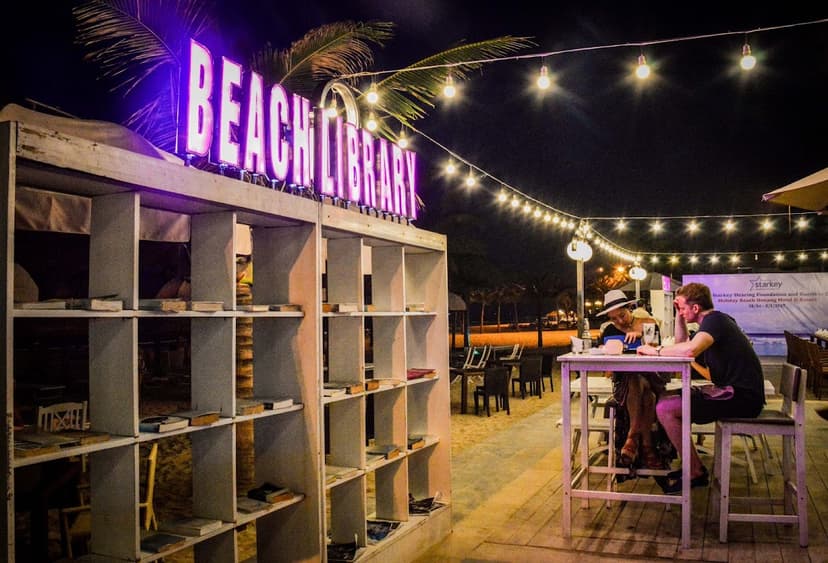 Holiday Beach Club
