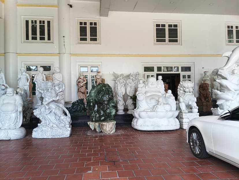 Làng đá mỹ nghệ Non Nước