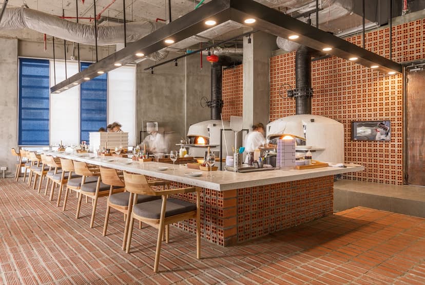 Pizza 4P's Indochina Da Nang — Japanese-Vietnamese pizza chain