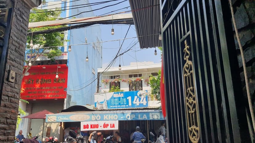 Quán 144 - Bò Kho Ốp La