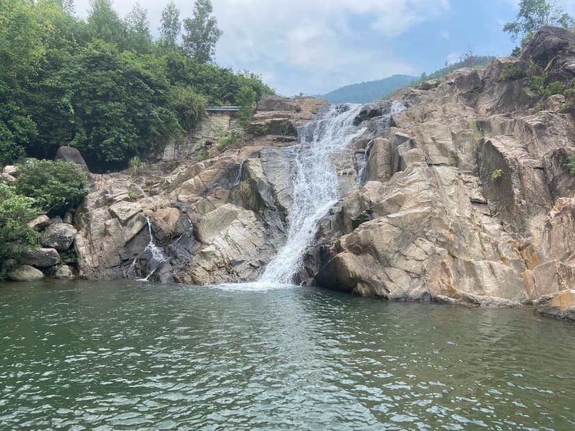 Suoi Hoa Waterfall