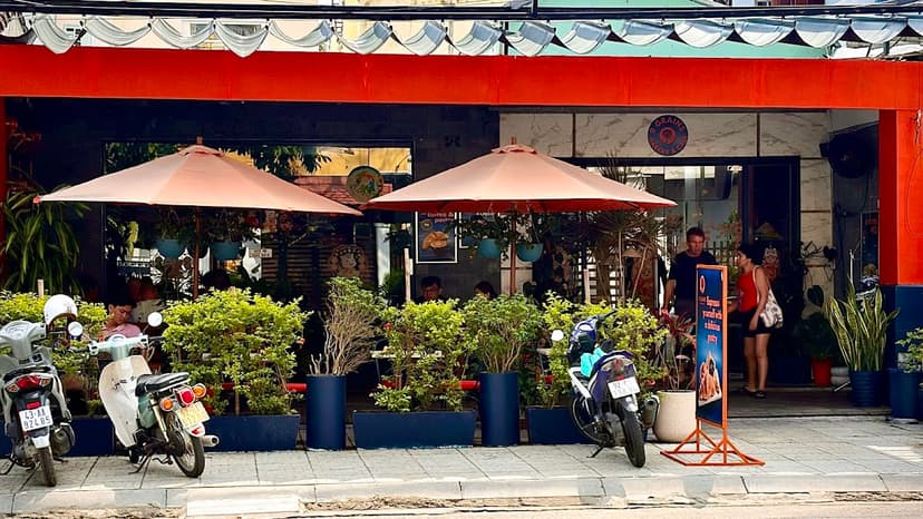9 Grains Bakery & Cafe HBT